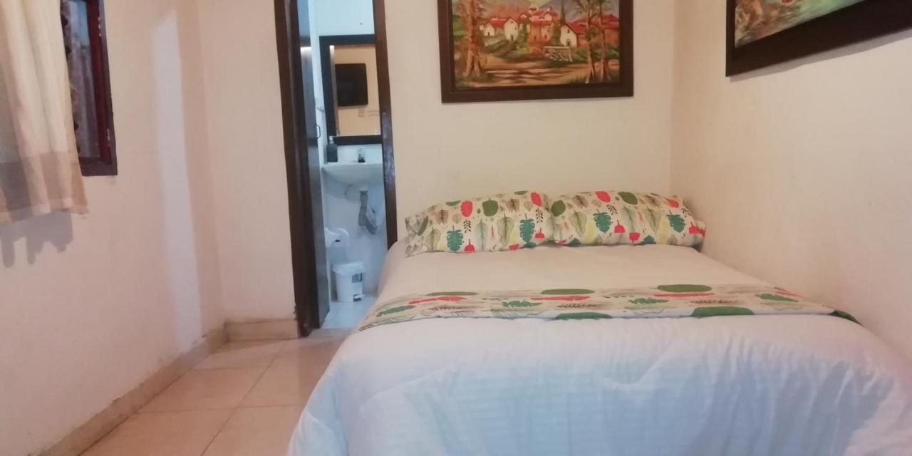 Hostal Caminos De Suesca Hotel Bagian luar foto